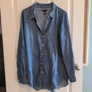 Gap long-sleeved denim shirt